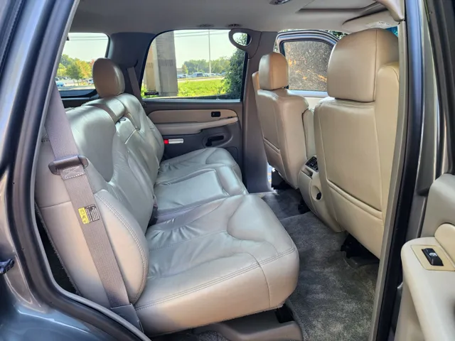 2001 Gmc Yukon SLE photo 14