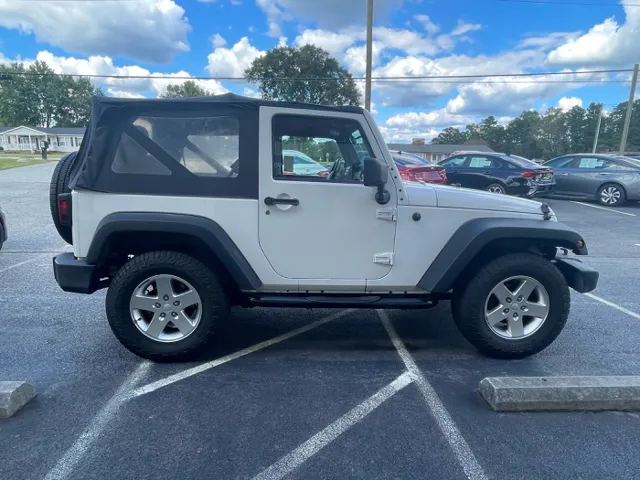 2013 Jeep Wrangler Sport photo 4