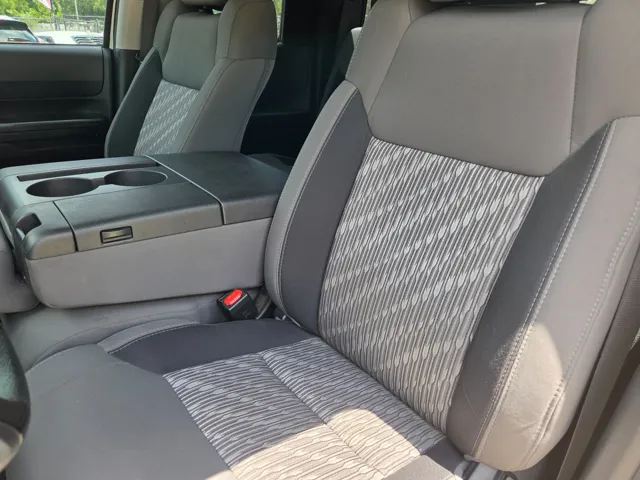 2018 Toyota Tundra SR5 photo 19