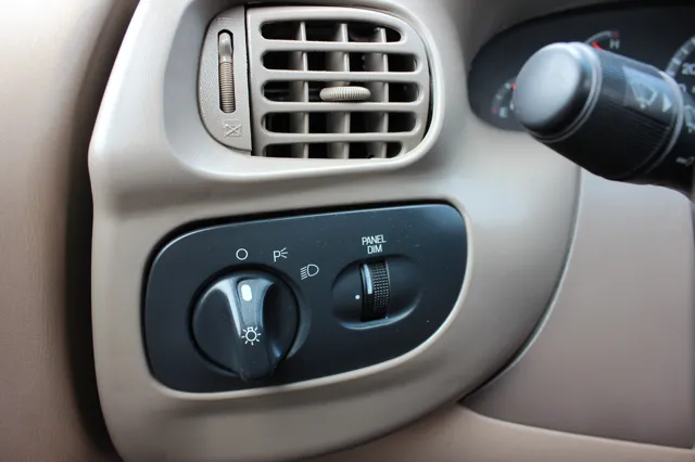1999 Ford F-150 XL - Photo 16