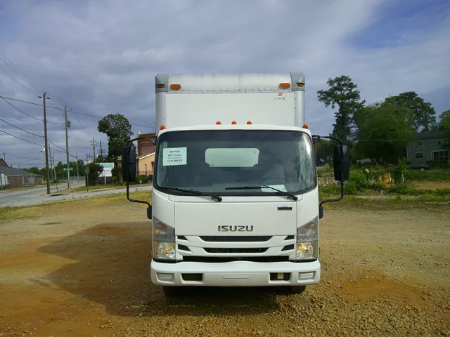 2017 Isuzu NPR HD - Photo 2