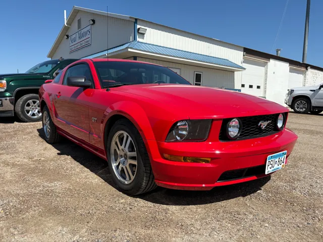 2005 Ford Mustang GT Deluxe - Photo 6
