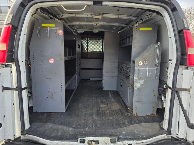 2013 Chevrolet Express Cargo Work Van - Photo 32