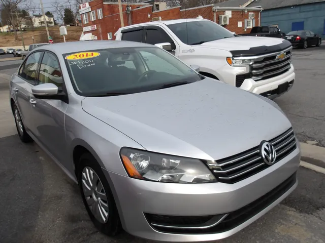 2014 Volkswagen Passat S