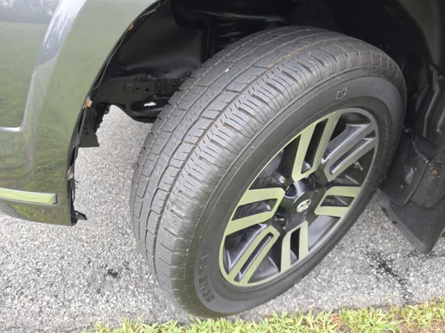 2014 Toyota 4Runner Limited - Photo 9