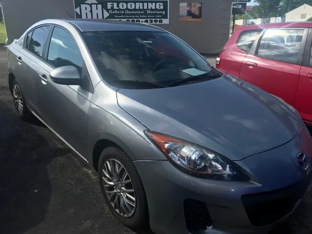 2013 Mazda MAZDA3 i SV