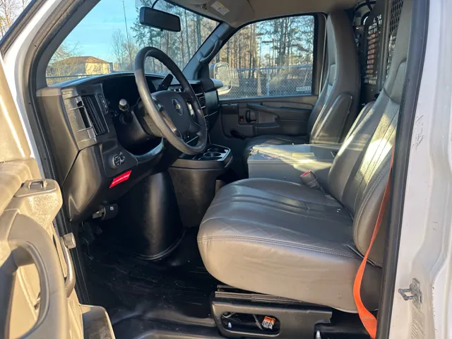 2013 Chevrolet Express Cargo Work Van - Photo 17