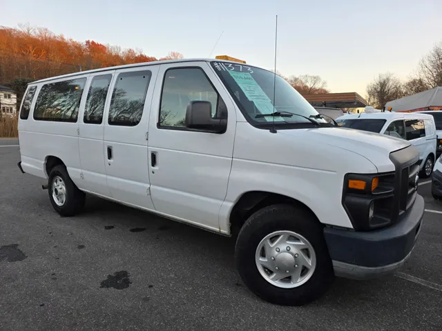 2011 Ford E-Series Econoline Wagon XL
