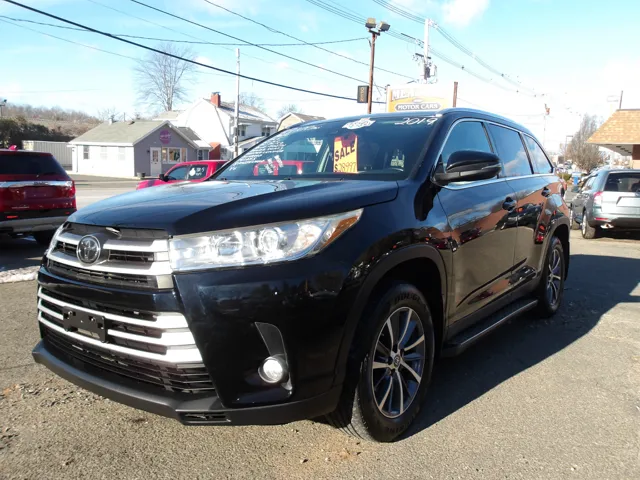 2019 Toyota Highlander XLE's photo