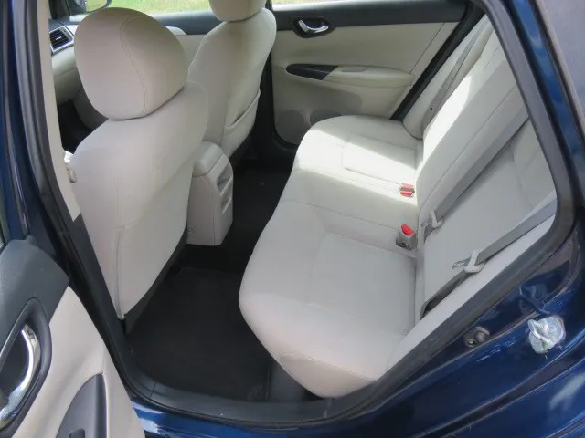2017 Nissan Sentra photo 21