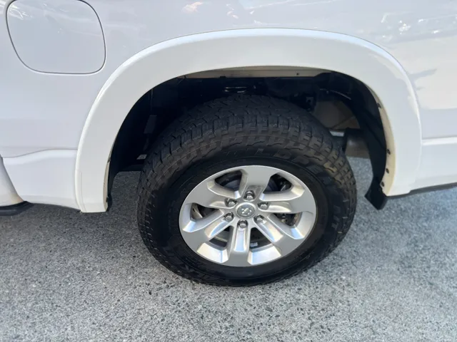 2020 RAM Ram 1500 Pickup Laramie - Photo 11