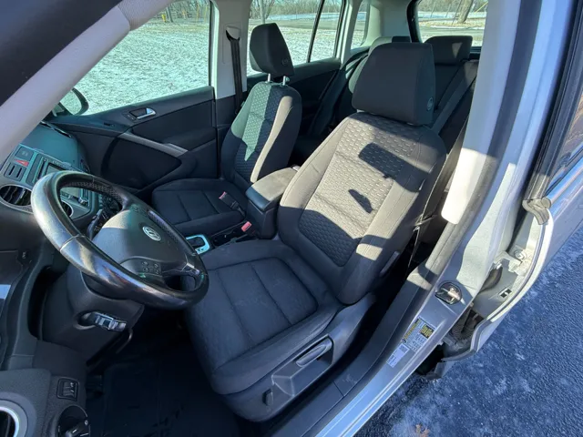 2010 Volkswagen Tiguan SEL - Photo 45