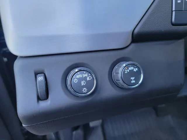 2018 GMC Yukon XL SLE - Photo 13