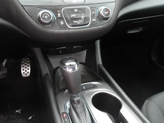 2017 Chevrolet Malibu 1LS - Photo 11