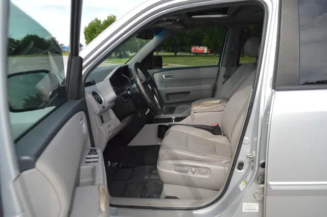 2011 Honda Pilot EX-L - Photo 12