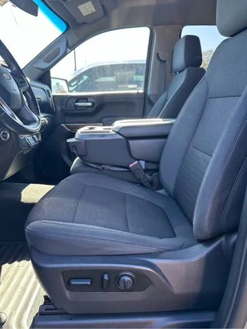 2020 Chevrolet Silverado 1500 LT - Photo 6