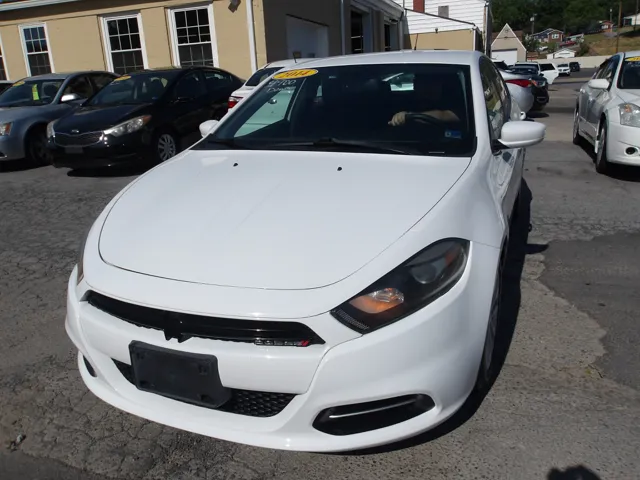 2014 Dodge Dart 2.4 SXT's photo