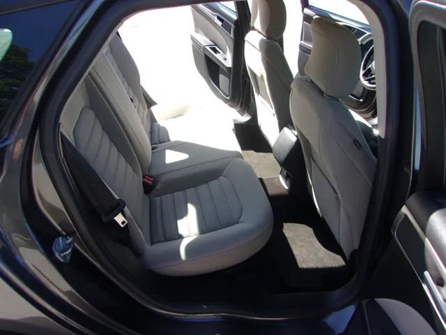 2018 Ford Fusion S - Photo 16