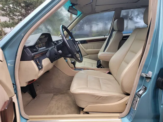 1991 Mercedes-Benz 300 - Photo 11