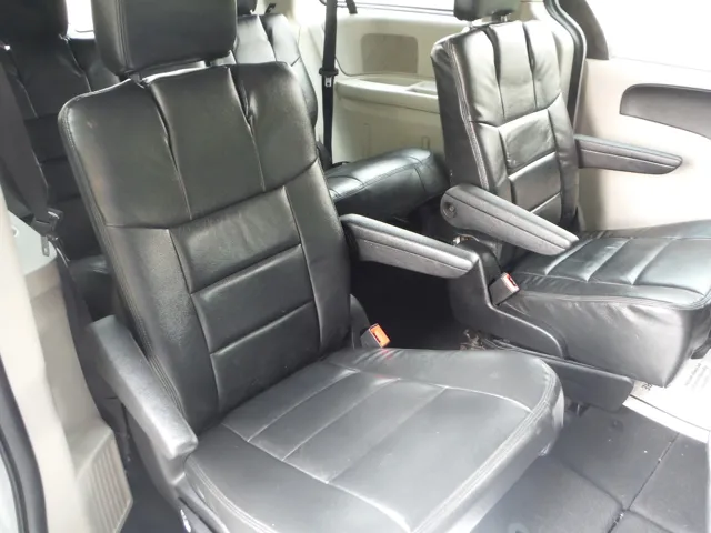 2014 Dodge Grand Caravan SXT - Photo 12