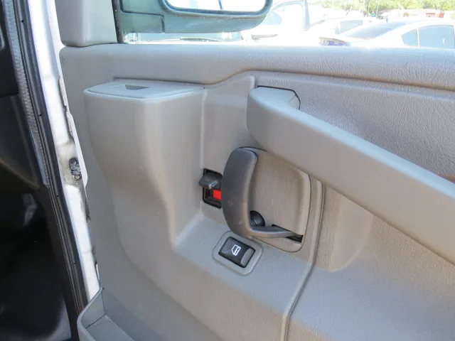 2016 Chevrolet Express 2500 Cargo photo 14