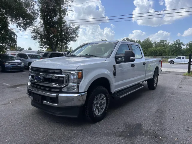 2022 Ford F-350 Super Duty XL's photo