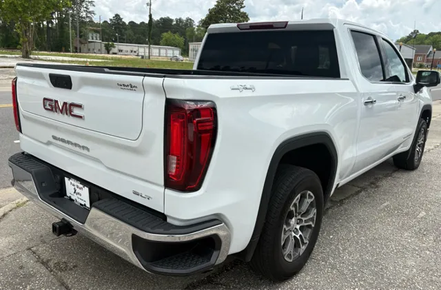 2025 GMC Sierra 1500 SLT - Photo 5