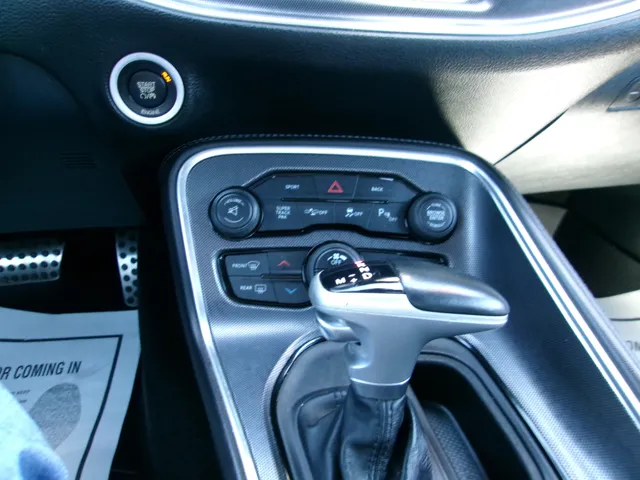 2015 Dodge Challenger Scat Pack - Photo 14