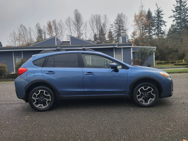2017 Subaru Crosstrek Premium photo 3