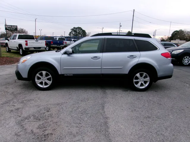 2014 Subaru Outback 2.5i Limited's photo