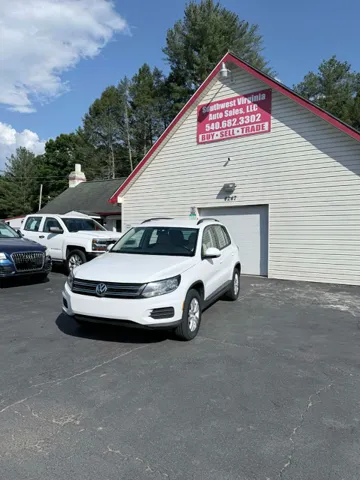 2016 Volkswagen Tiguan 2.0T S's photo