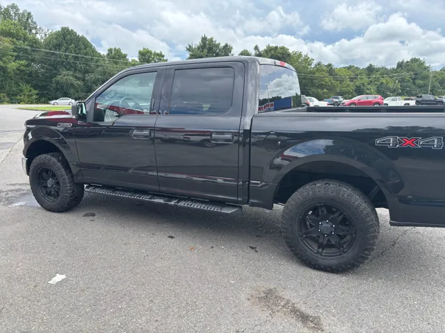 2015 Ford F-150 XLT photo 8