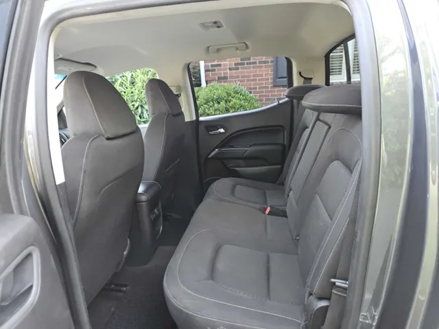 2017 GMC Canyon SLE - Photo 25
