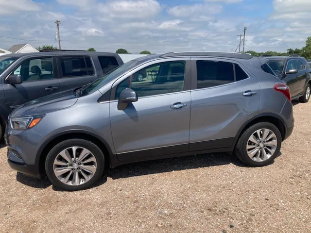 2019 Buick Encore Preferred's photo