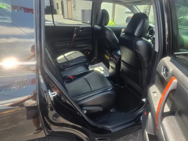 2013 Toyota Highlander Limited - Photo 12