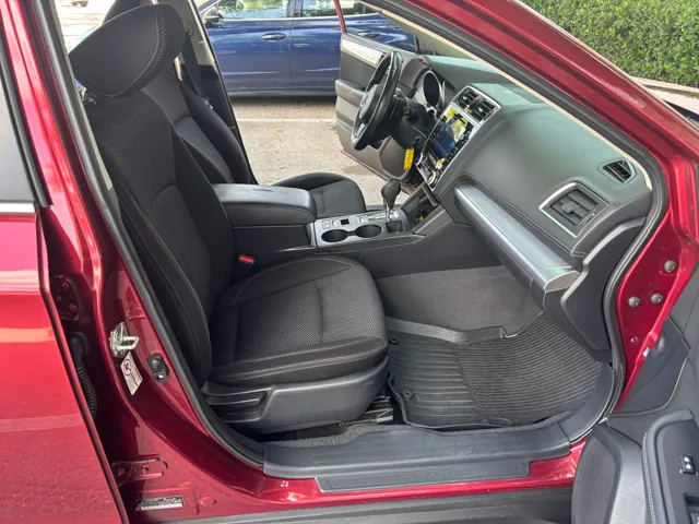 2019 Subaru Outback Premium - Photo 16