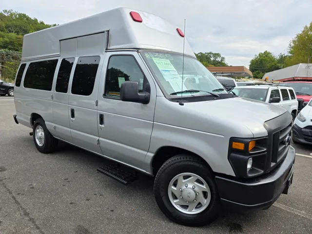 2012 Ford E-Series Econoline Wagon
