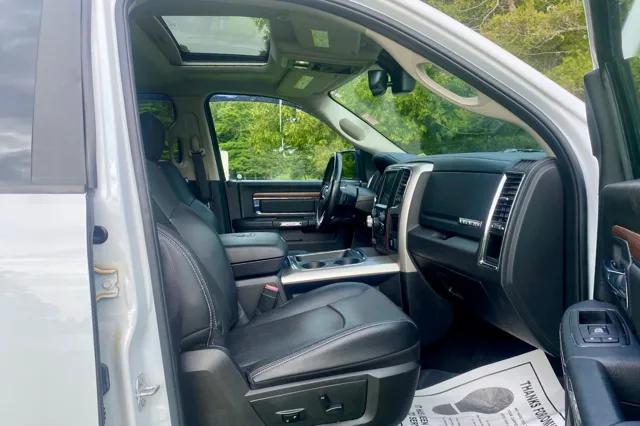 2017 RAM Ram 1500 Pickup Laramie - Photo 31
