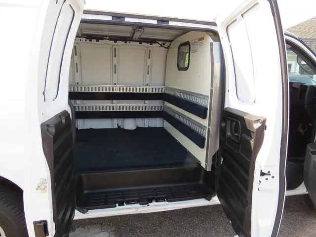 2018 Chevrolet Express 2500 photo 13