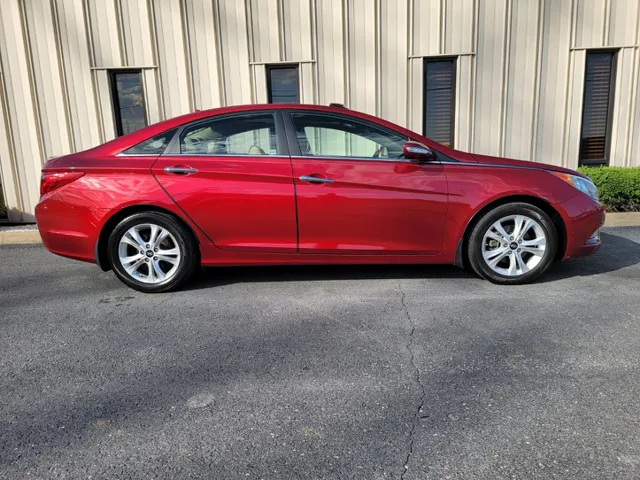 2011 Hyundai Sonata's photo