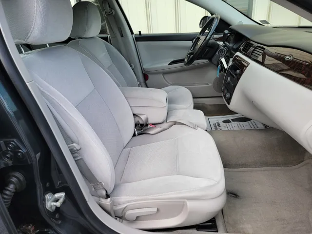 2013 Chevrolet Impala LS - Photo 12