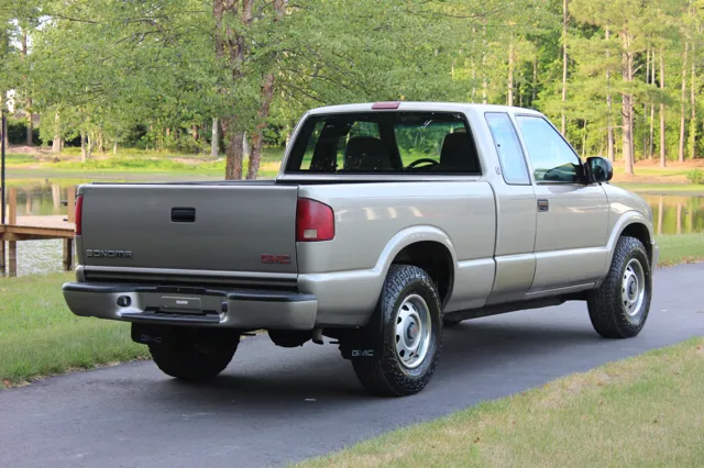 2002 GMC Sonoma SL - Photo 3