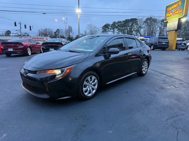 2022 Toyota Corolla LE's photo