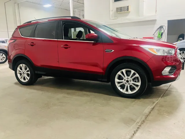 2018 Ford Escape SE photo 9