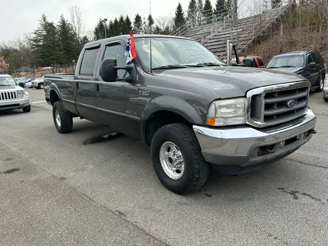 2002 Ford F-350 photo 3