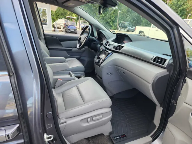 2014 Honda Odyssey EX-L photo 20