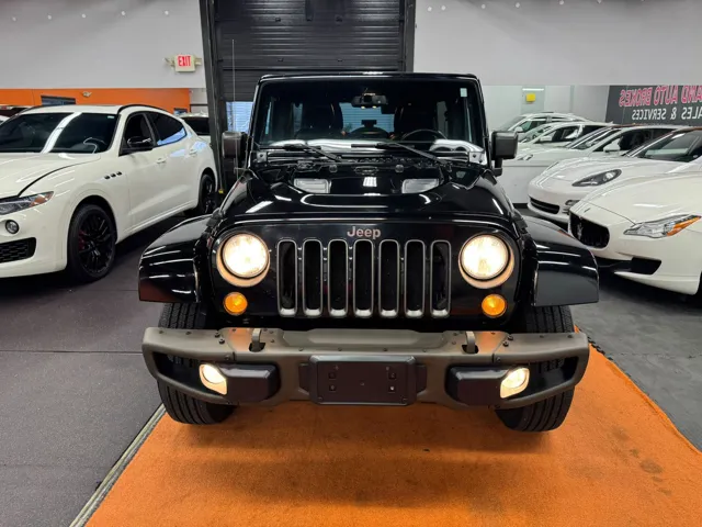 2016 Jeep Wrangler Sahara photo 2