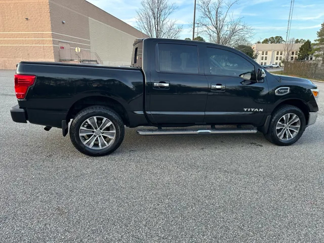 2017 Nissan Titan SL - Photo 36