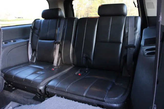 2011 Chevrolet Suburban LT - Photo 14