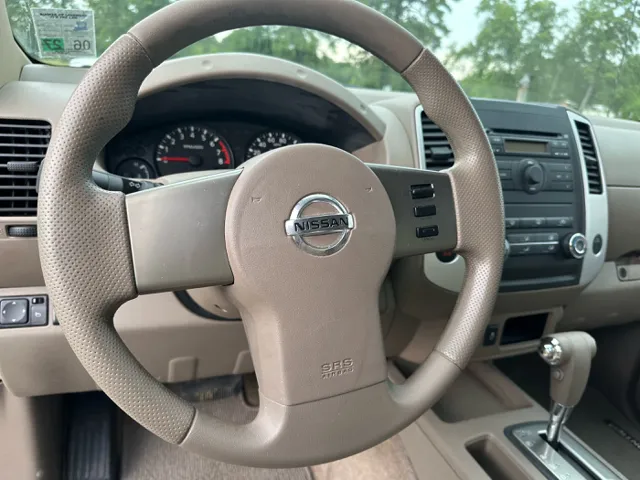 2012 Nissan Frontier SV - Photo 6